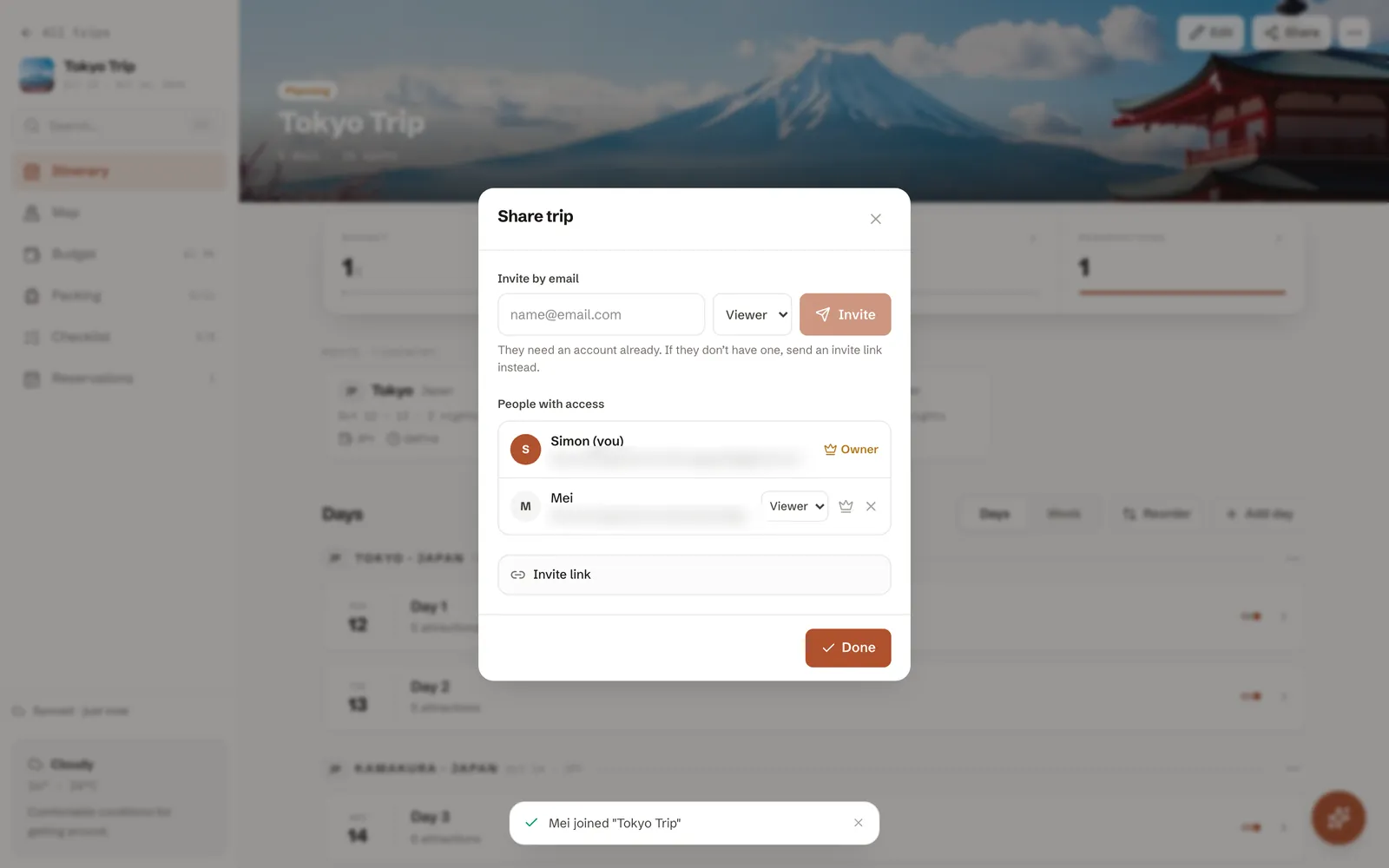 Sharing a trip in DimTrip: one person invited as a viewer, the owner shown with a crown